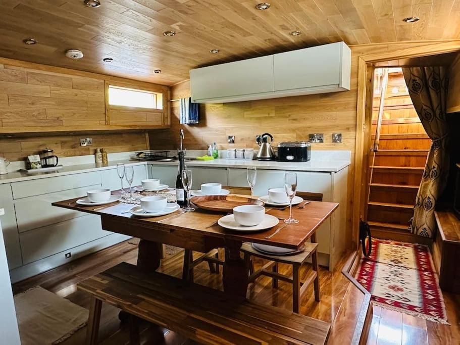 Unique Houseboat Experience I Central City Break York Dış mekan fotoğraf